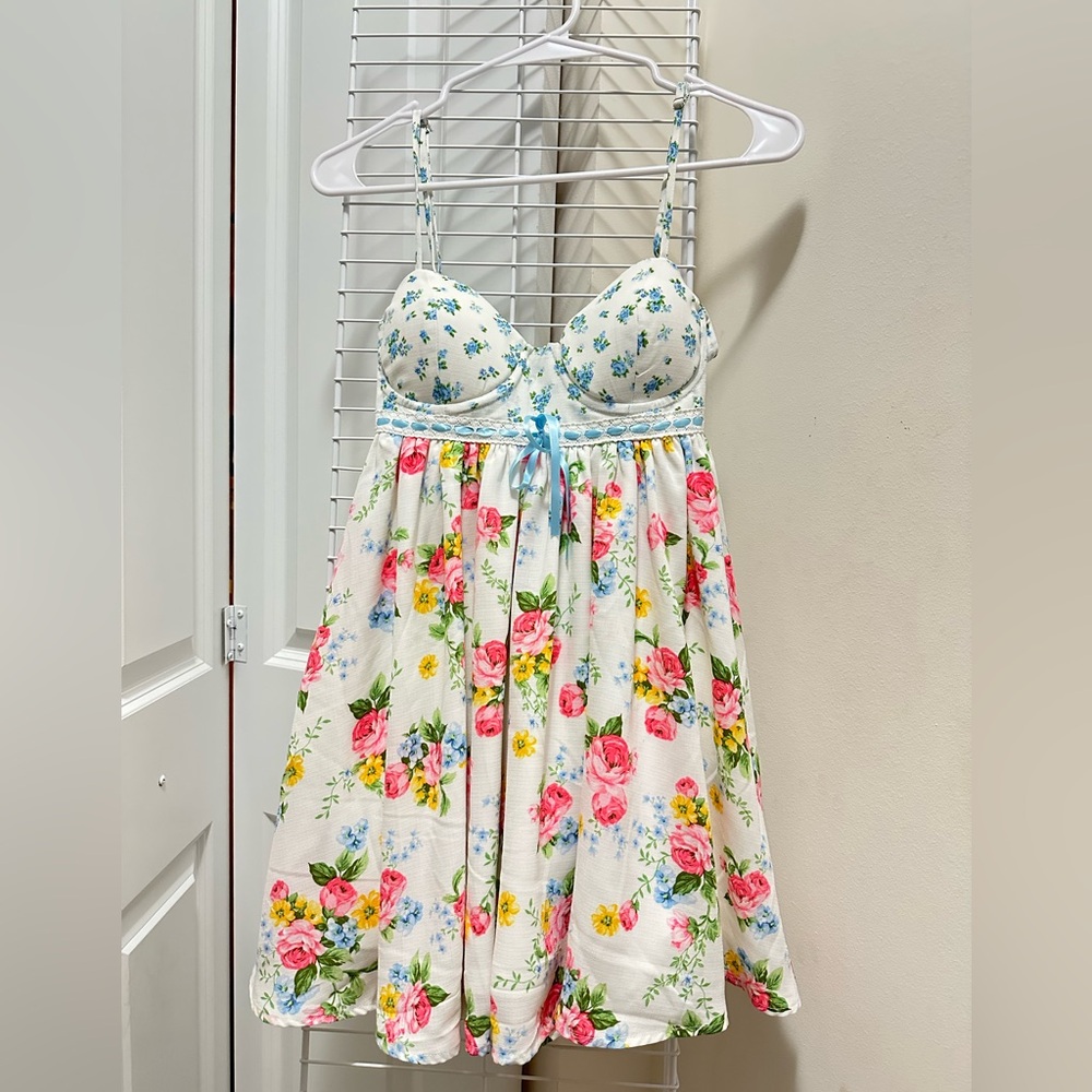 Floral Print White Babydoll Bustier Dress with Pink & Yellow Roses - Picture 3 of 7